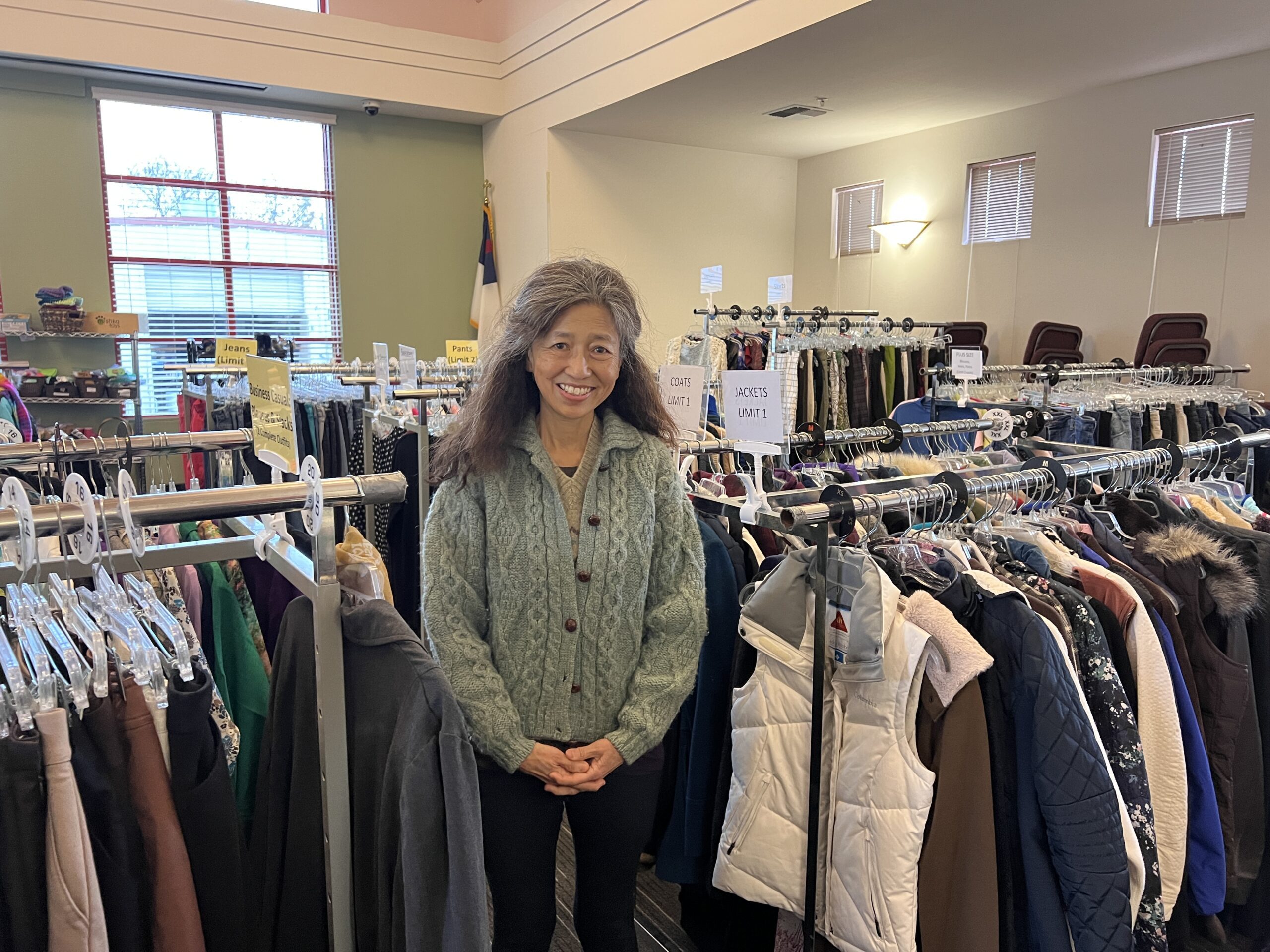 Volunteer Women's Clothes Closet
